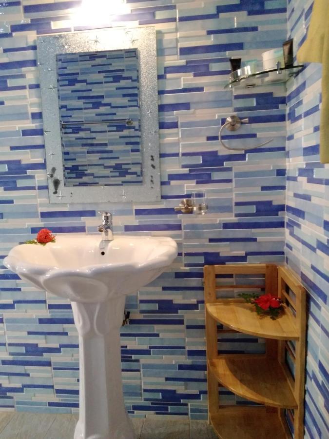 Les Elles Guesthouse Self Catering Baie Lazare  Esterno foto