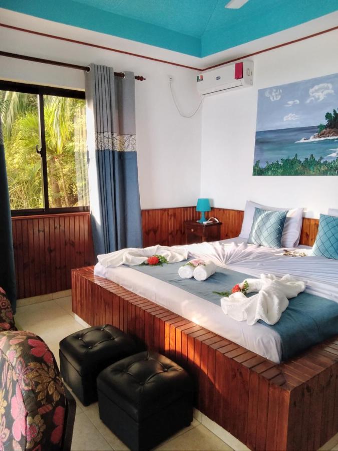 Les Elles Guesthouse Self Catering Baie Lazare  Esterno foto