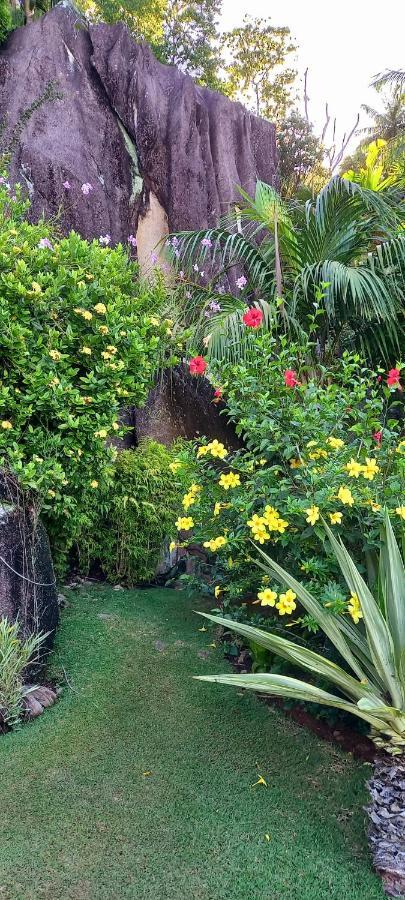 Les Elles Guesthouse Self Catering Baie Lazare  Esterno foto