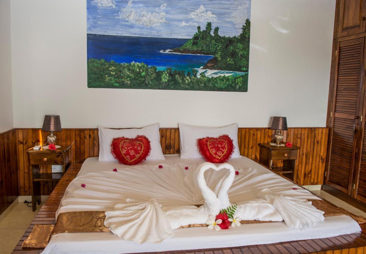 Les Elles Guesthouse Self Catering Baie Lazare  Esterno foto