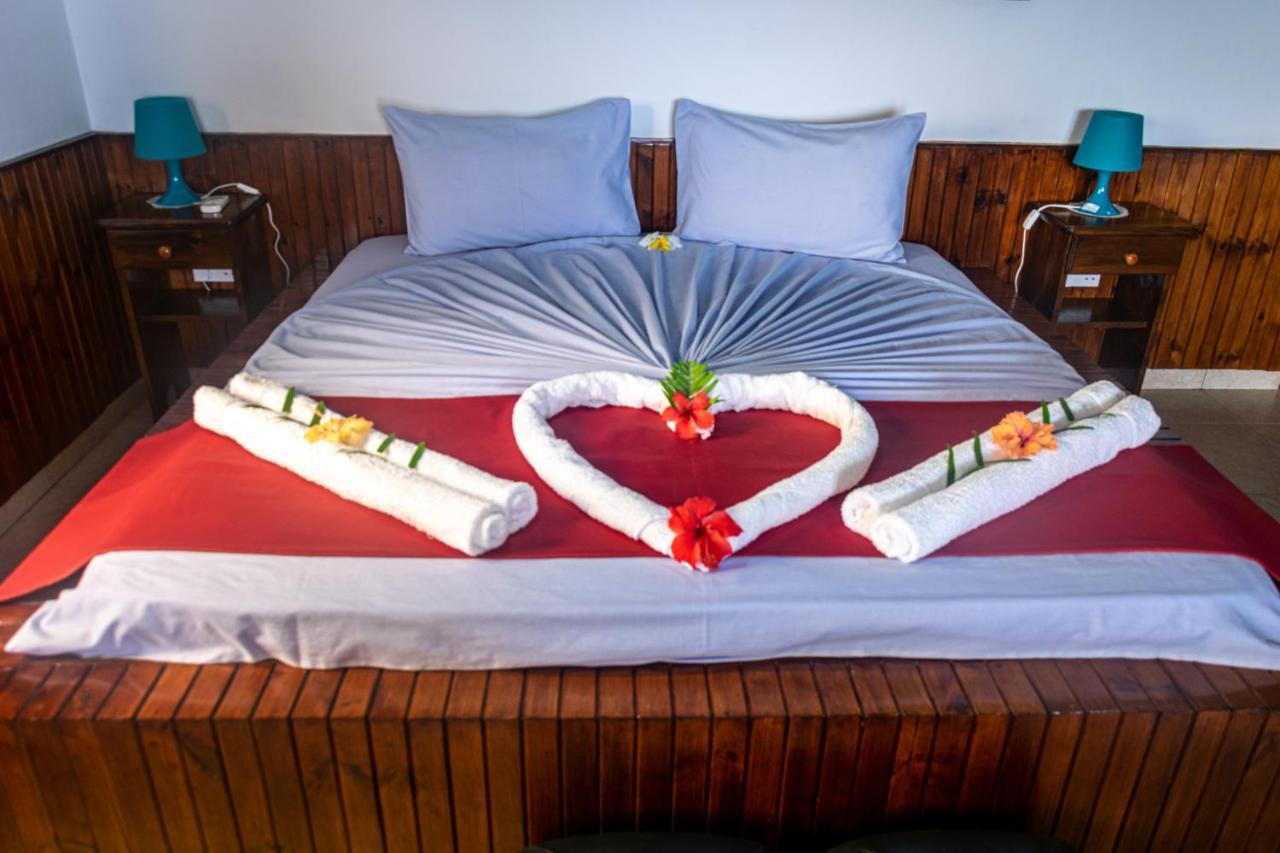 Les Elles Guesthouse Self Catering Baie Lazare  Esterno foto
