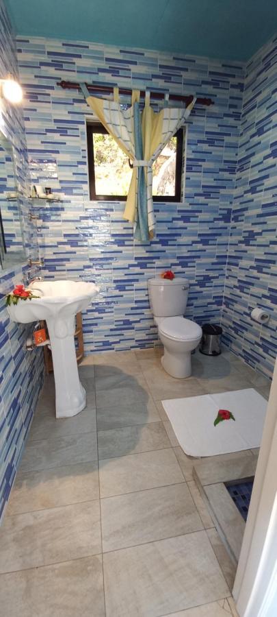 Les Elles Guesthouse Self Catering Baie Lazare  Esterno foto